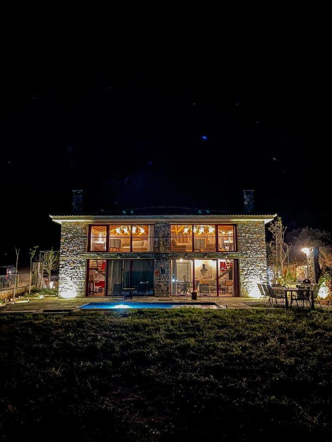 Modern Stone Villas With Swimming Pool Aliveri Esterno foto
