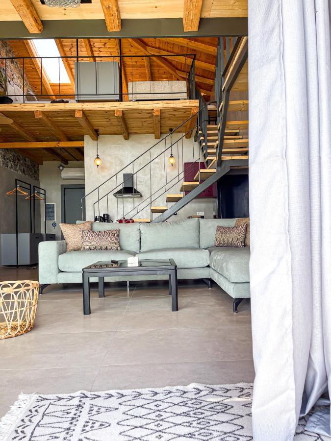 Modern Stone Villas With Swimming Pool Aliveri Esterno foto