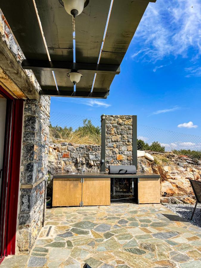 Modern Stone Villas With Swimming Pool Aliveri Esterno foto