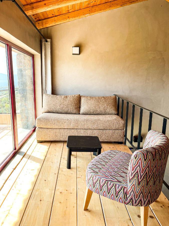 Modern Stone Villas With Swimming Pool Aliveri Esterno foto